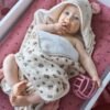 Vertbaudet Baby Kapuzenbadetuch „Landhaus“ mit Geschenkverpackung