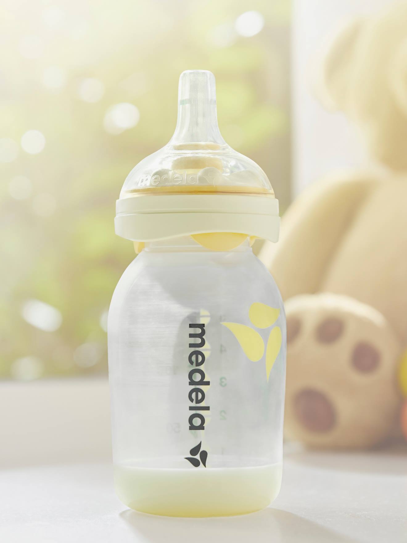 Medela Babyflasche 250 ml mit Muttermilchsauger „Calma“ MEDELA