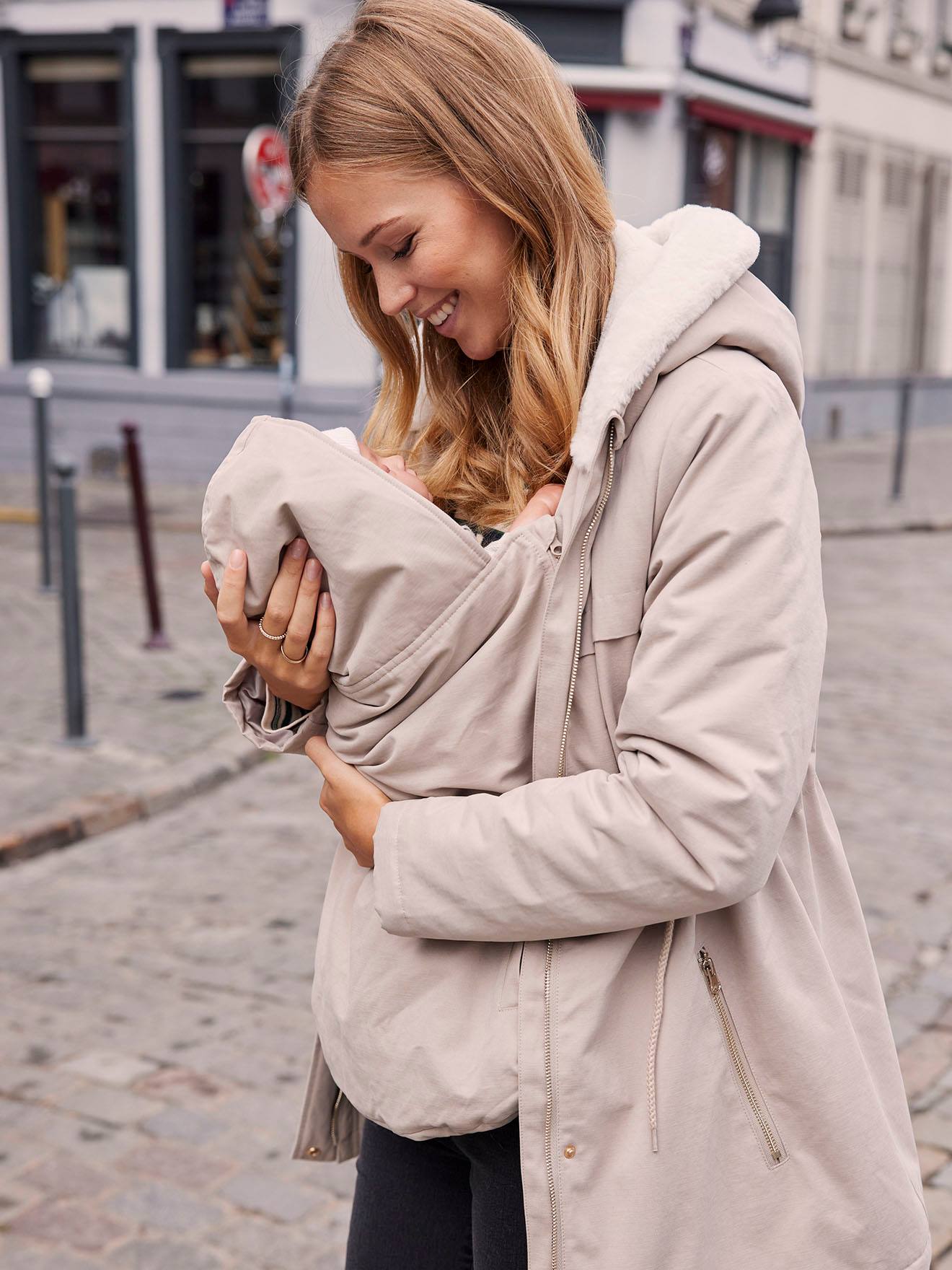 Vertbaudet Warme Tragejacke mit Recycling-Polyester